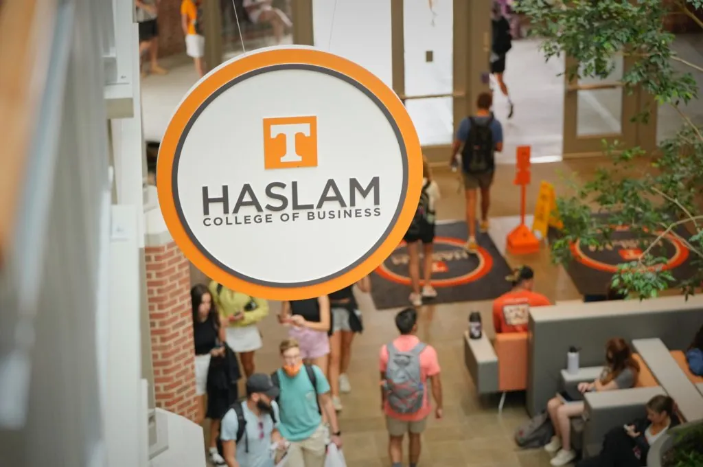 Haslam College of Business: Programs and Opportunities